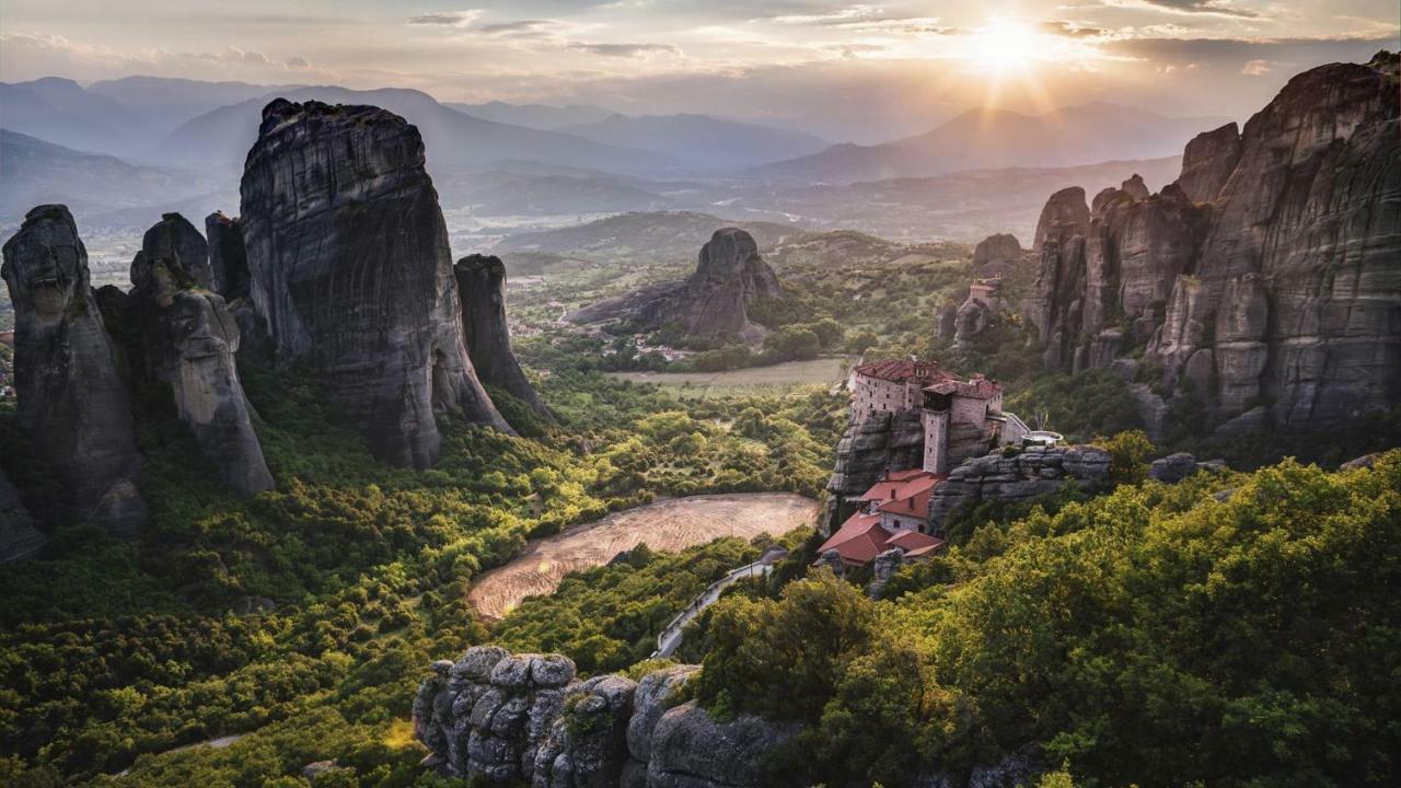 Апартаменти The Balcony Of Meteora The Center Of Kalabaka Екстер'єр фото